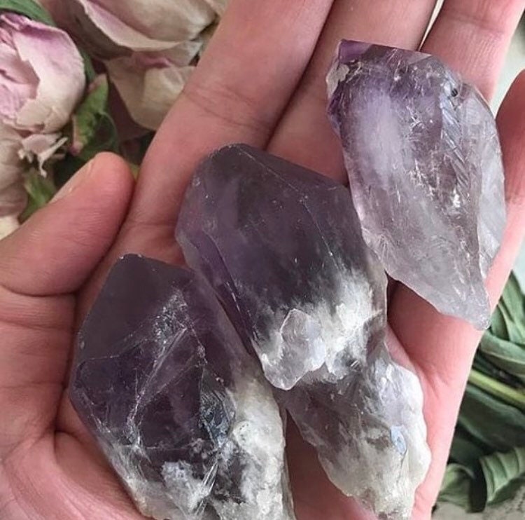 Large Amethyst Points